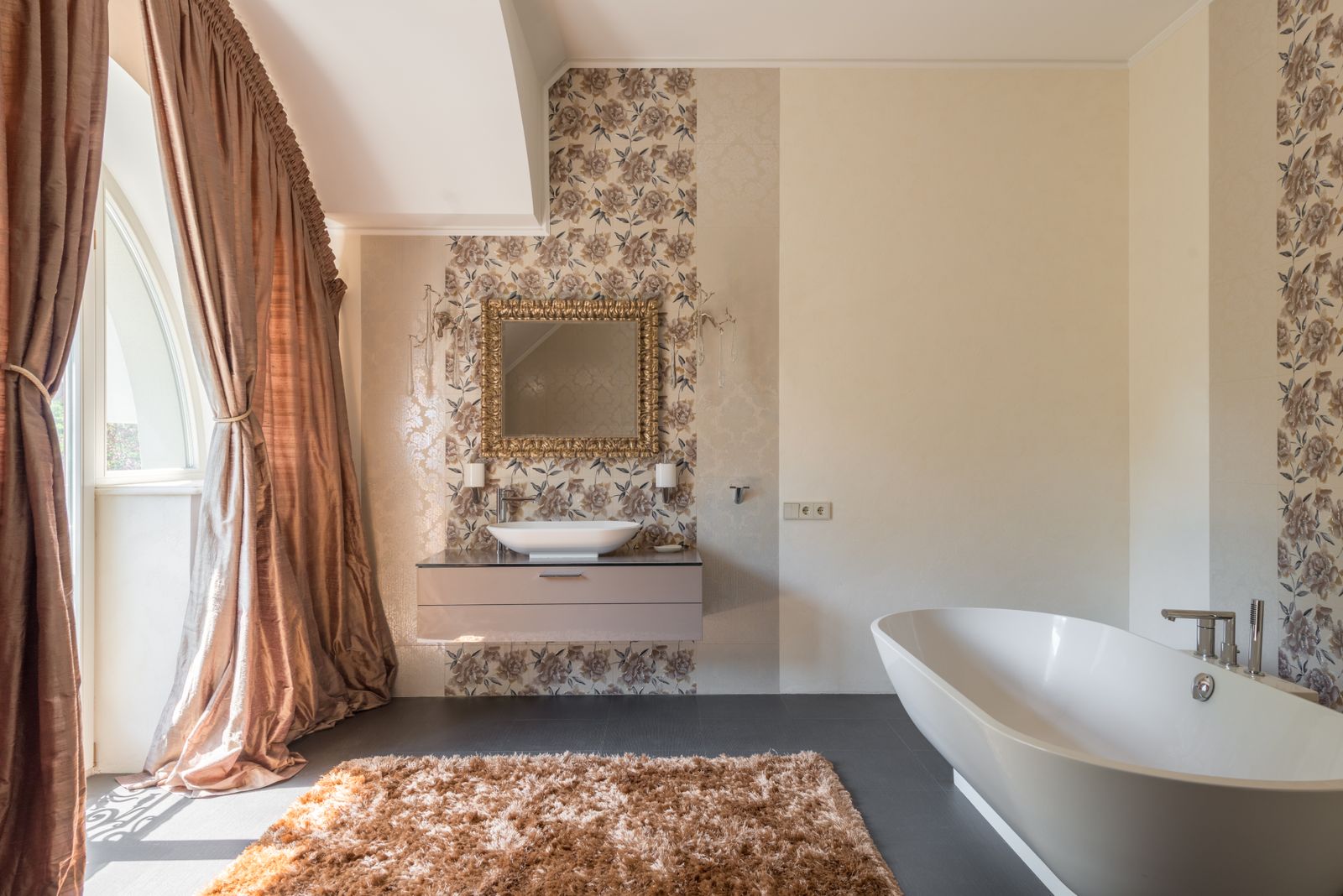 Summerland Ocean Cottage: bath